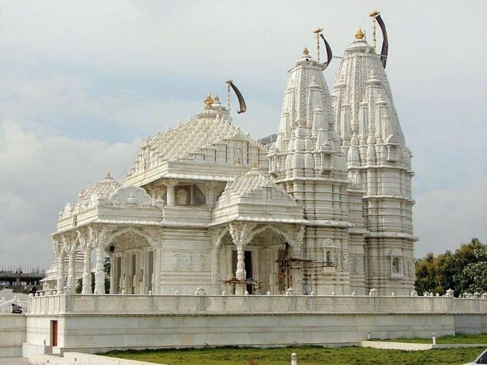 MAKRANA WHITE MARBLE STONE HERITAGE TEMPLE